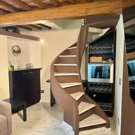 Holiday home Maison Esse Di Simone & Sonia *